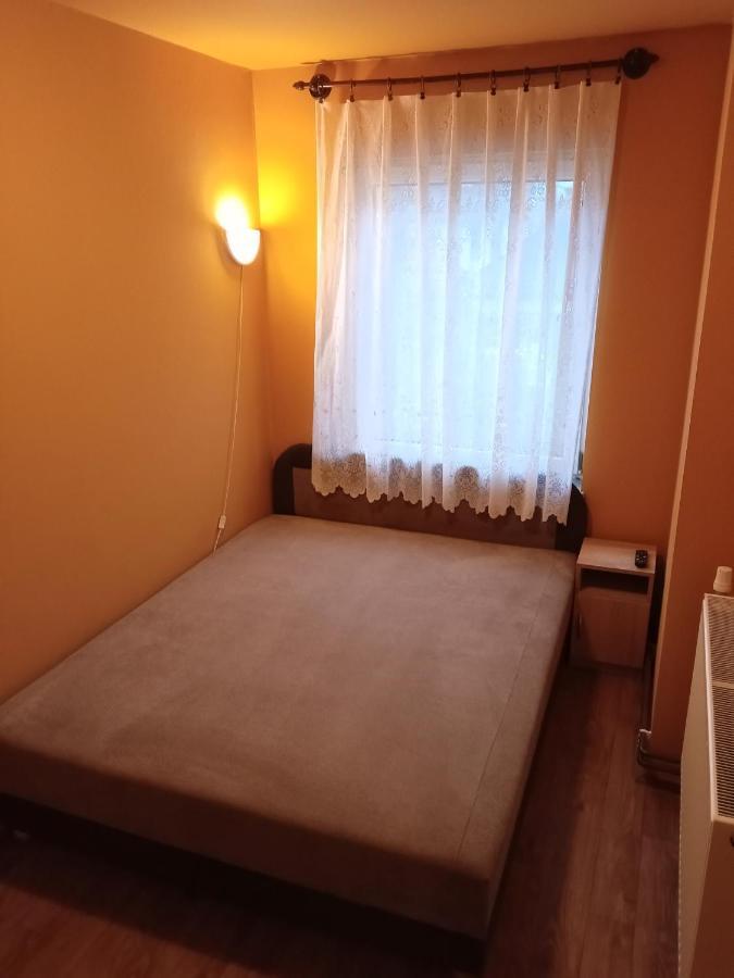 Éva vendégház Guesthouse Hajdúszoboszló Esterno foto