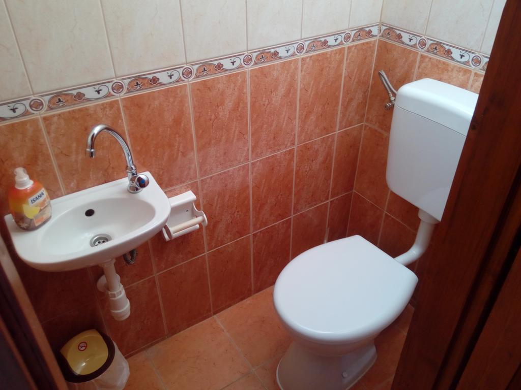 Éva vendégház Guesthouse Hajdúszoboszló Esterno foto