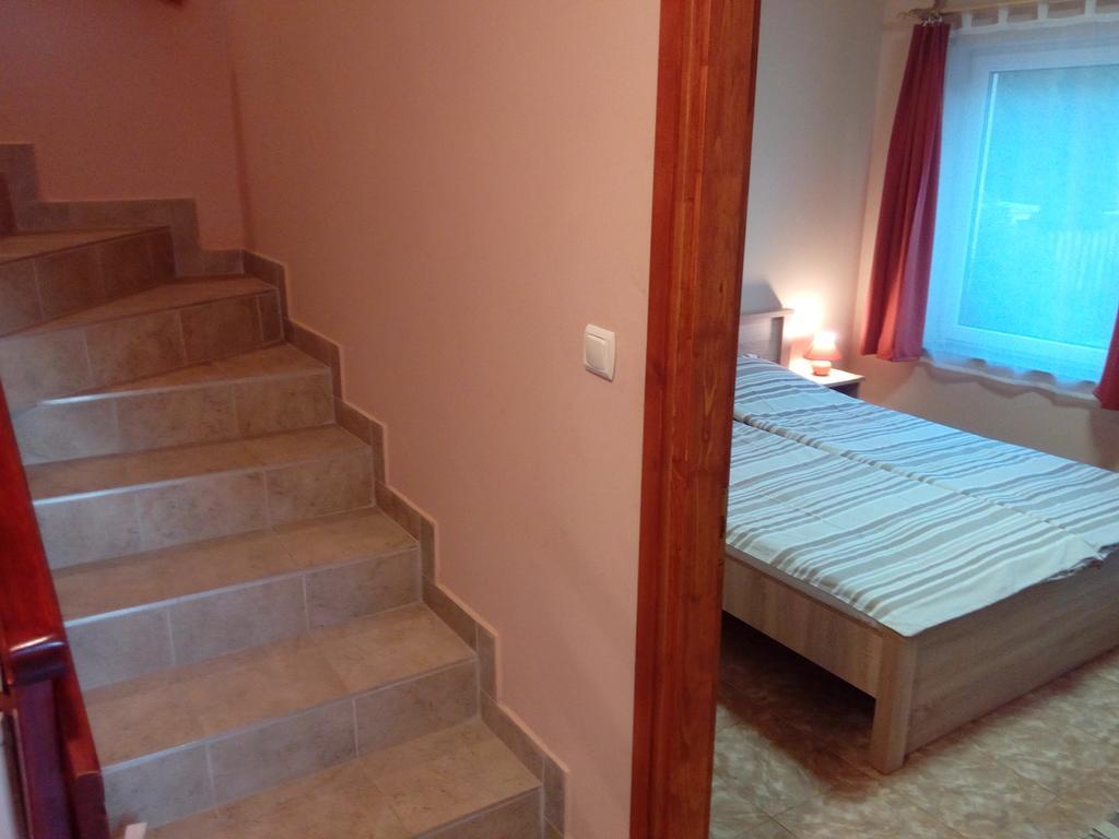 Éva vendégház Guesthouse Hajdúszoboszló Esterno foto