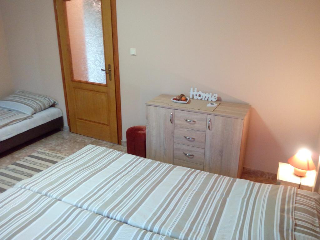 Éva vendégház Guesthouse Hajdúszoboszló Esterno foto