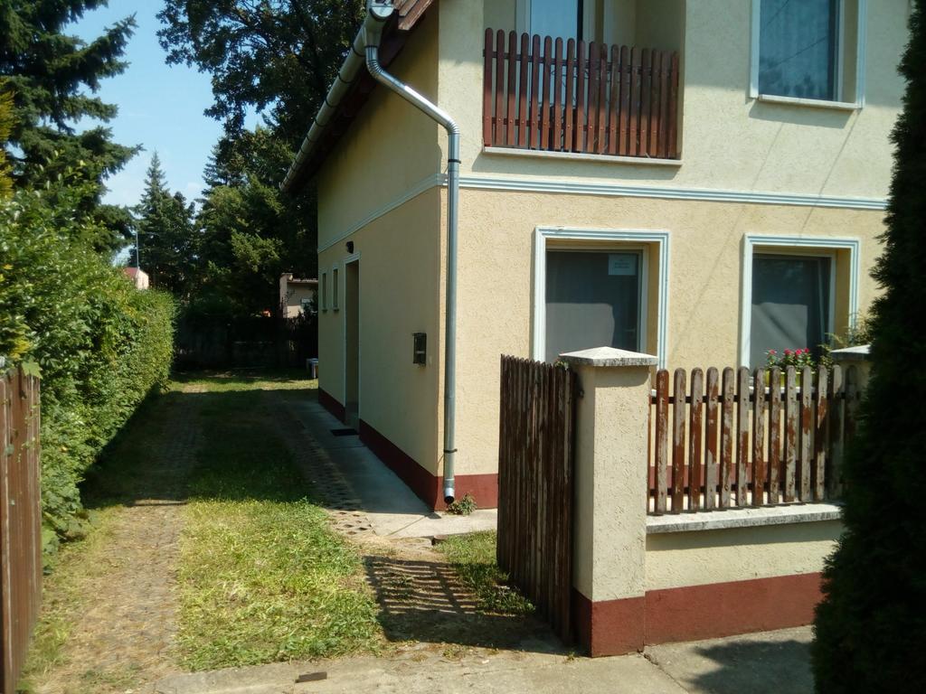 Éva vendégház Guesthouse Hajdúszoboszló Esterno foto